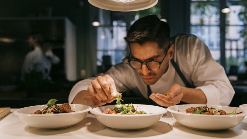 The Importance of Food Presentation: How Visual Appeal Enhances Dining Experiences