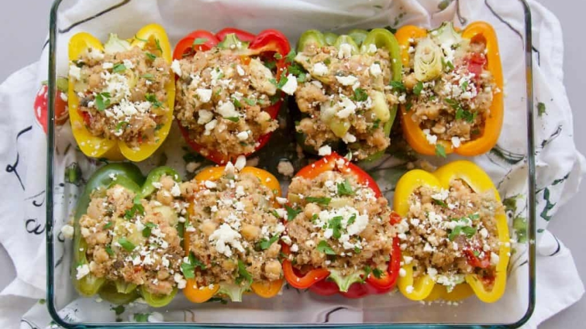 Pimientos Rellenos Mediterráneos Caseros con Quinoa y Queso Feta