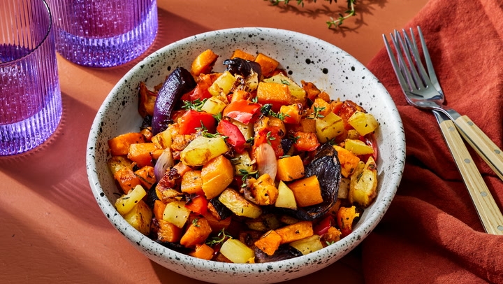 Clásica Mezcla de Verduras Asadas con Ajo y Hierbas