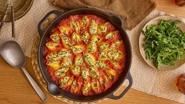 Homemade Spinach and Ricotta Stuffed Shells