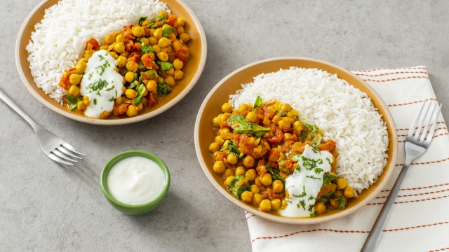 Homemade Chickpea and Spinach Curry with Jasmine Rice