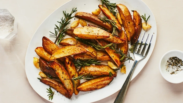 Roasted Garlic and Rosemary Sweet Potato Wedges