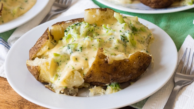 Creamy Broccoli and Cheddar Stuffed Baked Potatoes